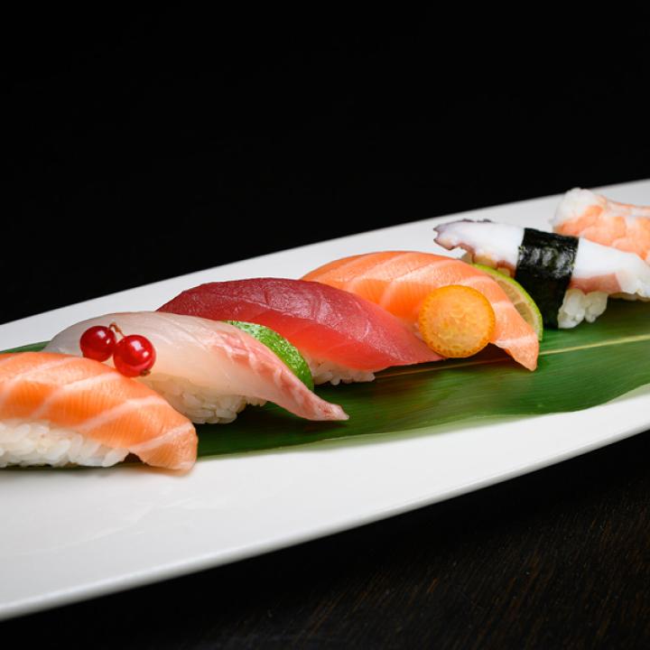 Nigiri Misto Sushi Ciku